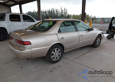 1999 Toyota Camry Le from USA, damaged, VIN 4T1BG22K1XU890778